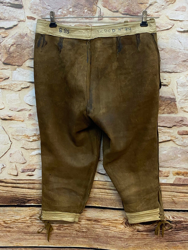 Vintage Damen Trachtenlederhose Gr. 40 in Braun mit heller Stickerei und Schnürung – Ansicht 6