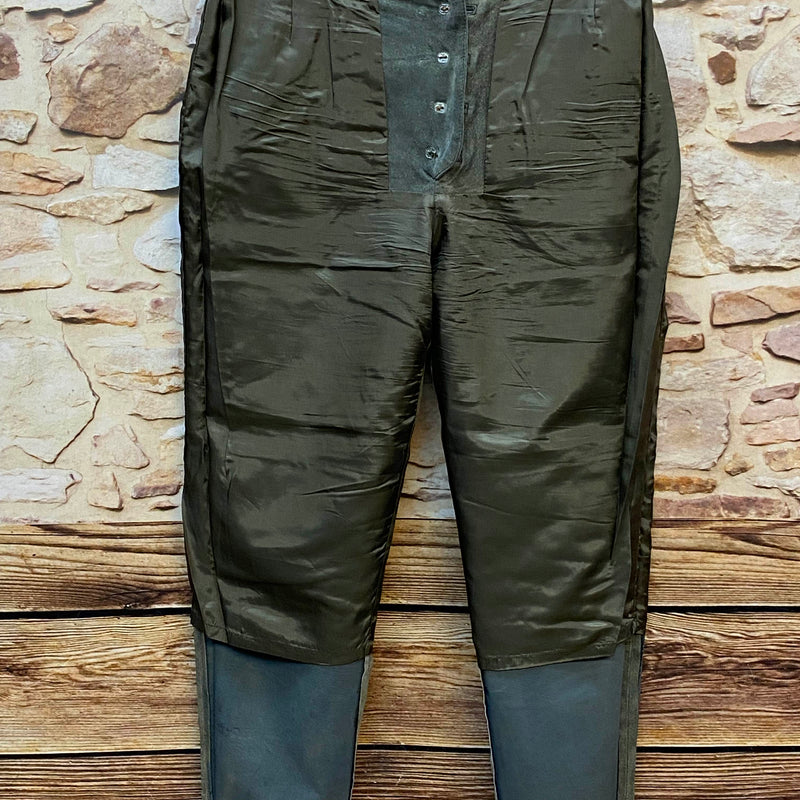 Vintage Damen Trachtenlederhose Gr. 44 aus echtem olivgrünem Schweinsleder von Alphorn Trachtenmode mit Knopfleiste, Ansicht 5