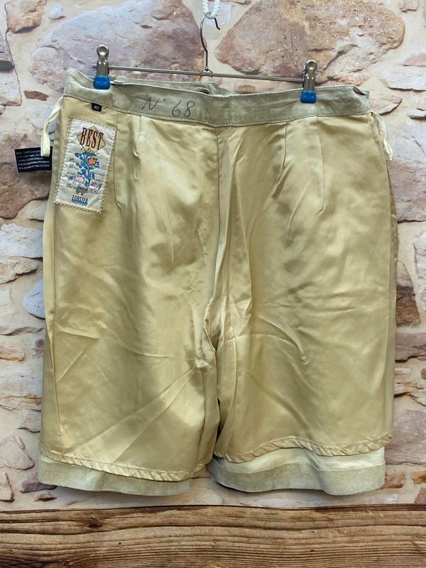 Damen Trachtenlederhose kurz Gr. 42 – beige