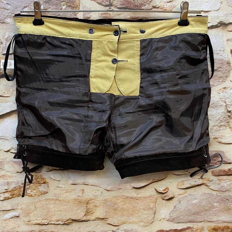 Kurze Vintage Damen Lederhose Braun bestickt – Gr. L