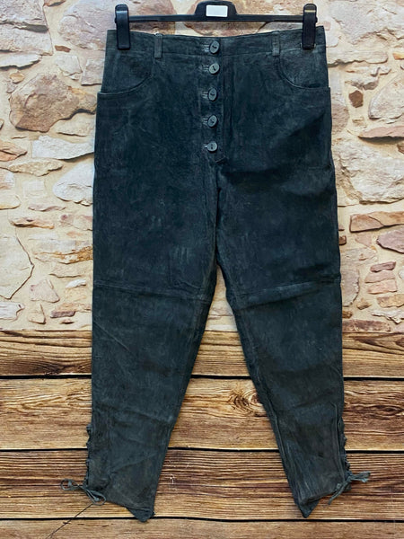 Dunkelgraue lange Trachten-Lederhose mit Knopfleiste