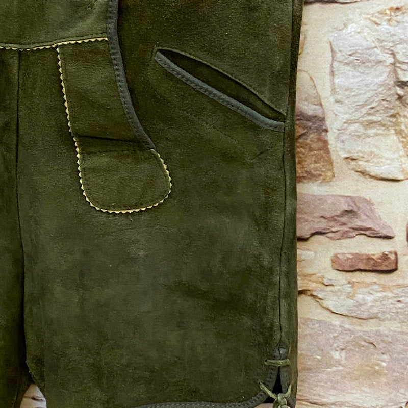 Kurze Trachtenlederhose Gr. 46 in Olivgrün aus Leder