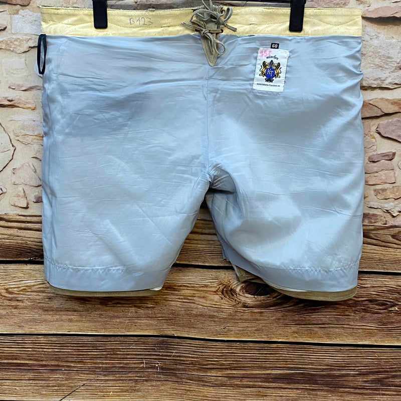 Kurze Trachtenlederhose Herren Gr. 60 – braune Kaisers Trachten Lederhose aus Echtleder, Ansicht 3