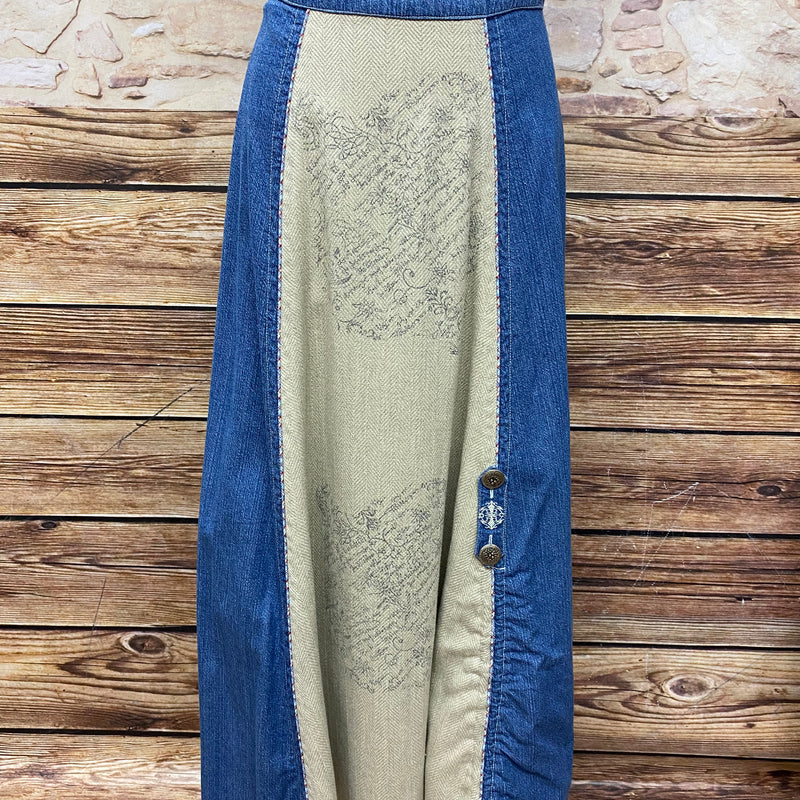 Damen-Trachten-Jeansrock Gr. 38 in Blau mit Natur-Einsätzen und floralen Prints