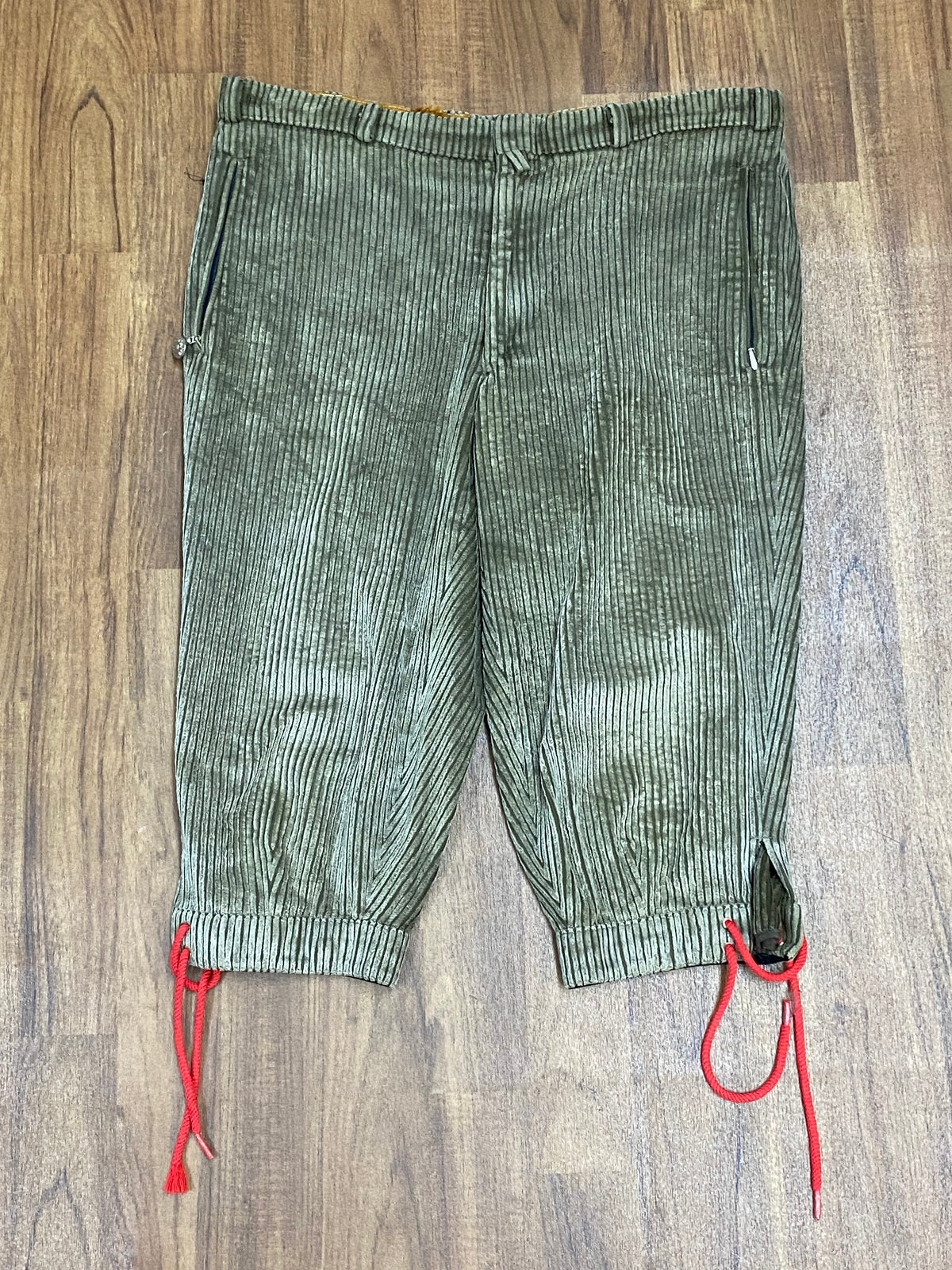 Cord Kniebundhose Wanderhose Kurzgröße Gr.25, grün 