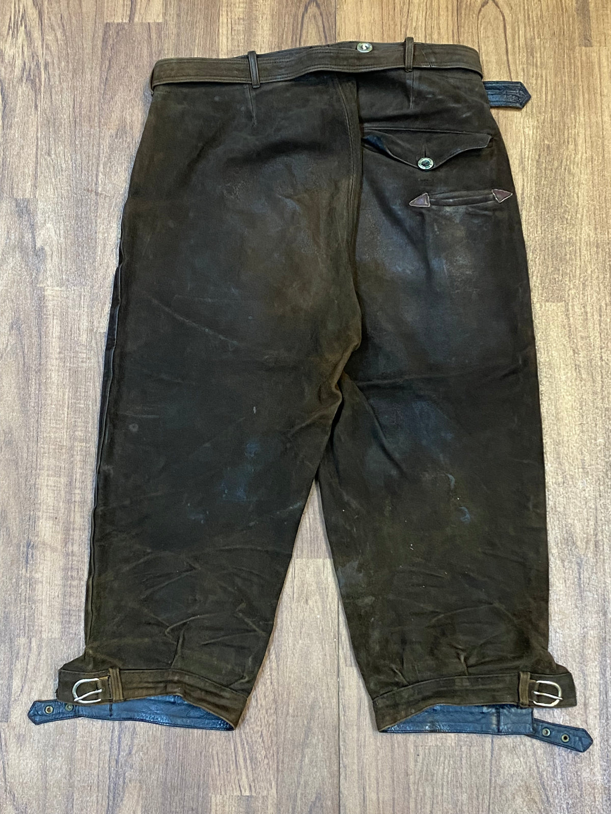 Alte Kniebund-Trachtenlederhose vón Leder Nübler aus München Bund 80 cm, Gr.44