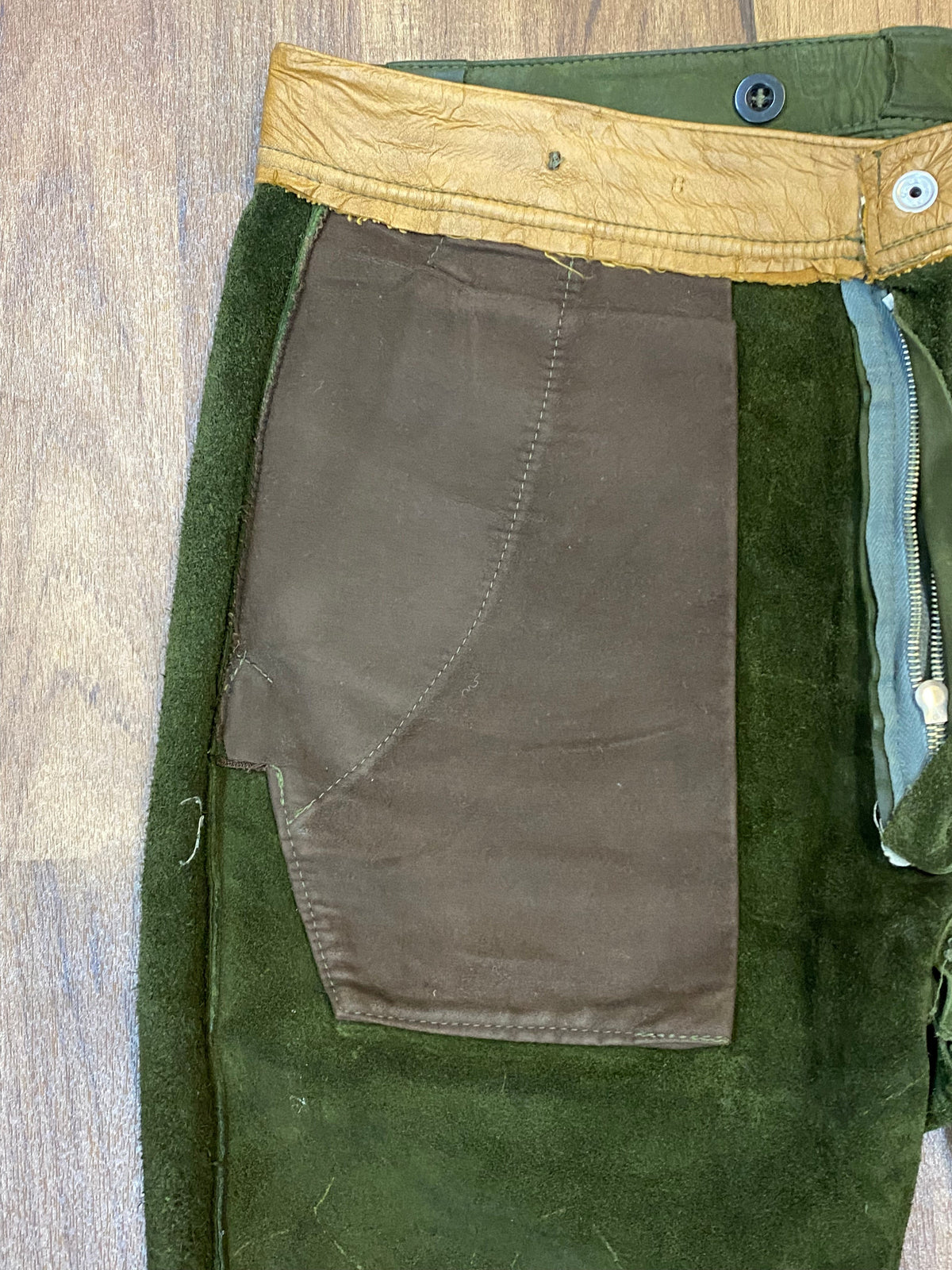 Krachlederne pantalon en cuir confortable jusqu'aux genoux en cuir lisse ceinture verte 96, taille 52