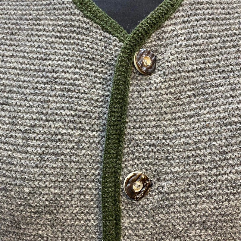 Trachten-Strickweste aus reiner Schurwolle in Grau, Gr.50