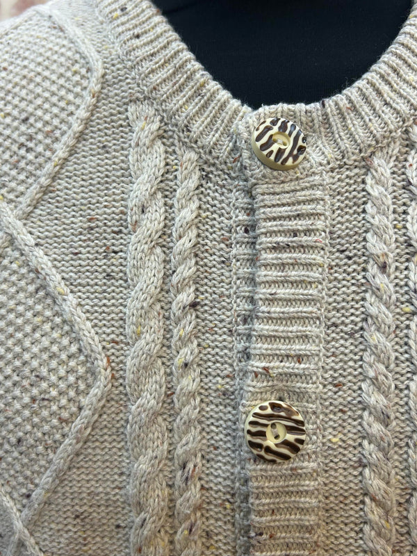 Strick-Trachtenweste Gr. 52 – Beige meliert