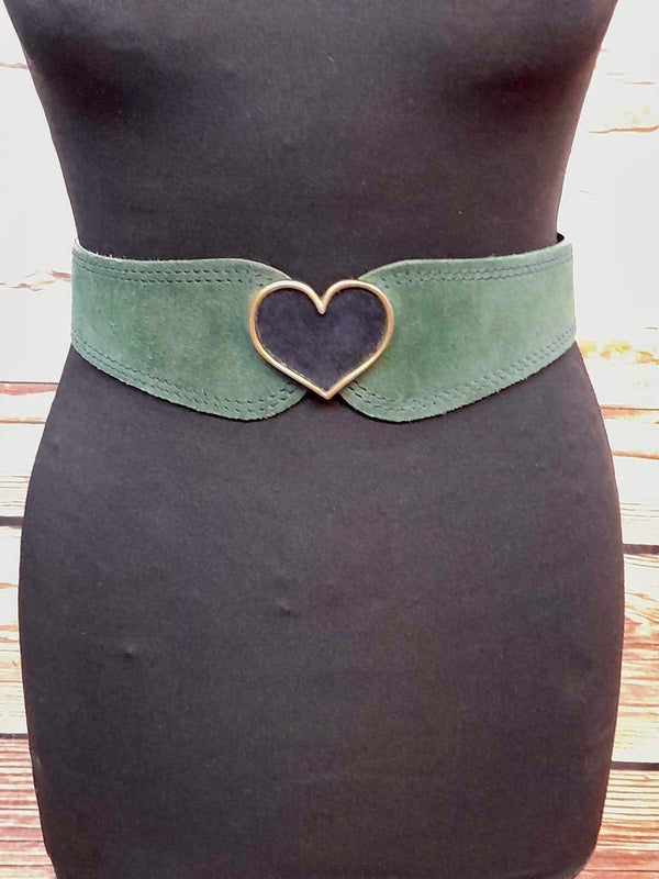 Grüner Trachtengürtel mit Herzschnalle