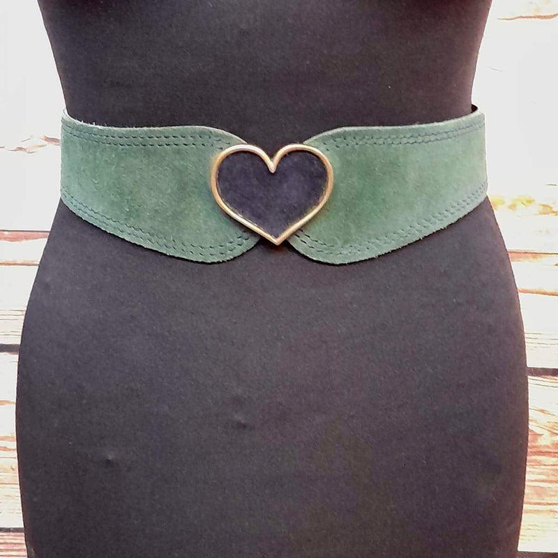 Grüner Trachtengürtel mit Herzschnalle
