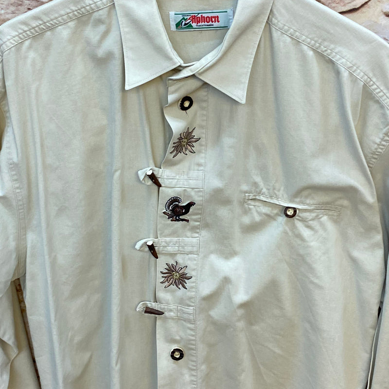 Vintage Trachtenhemd Herren Gr. 44 – hellgrün mit Edelweiß & Hirsch Stickerei, Ansicht 2