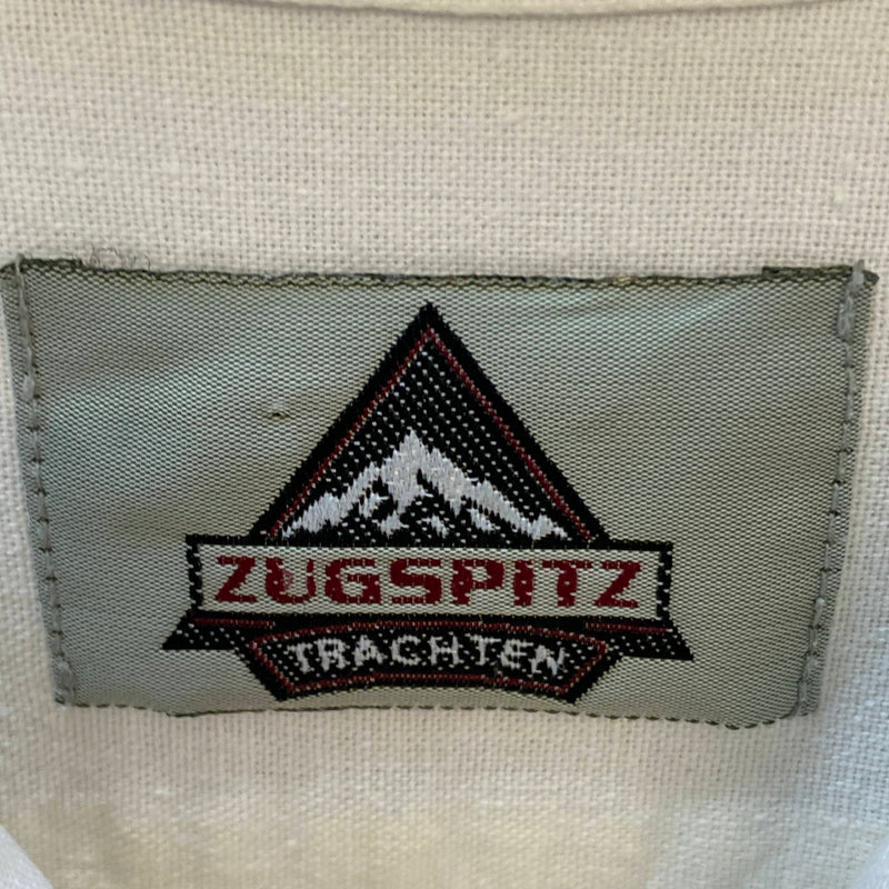 „Herren Trachtenhemd Zugspitz in Weiß mit Jagdmotiv und Edelweiß Stickerei“
