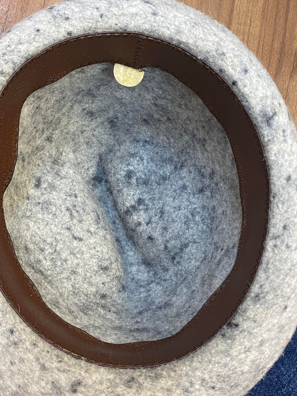 „Innenansicht Trachtenhut mit Lederschweißband Größe 56 Vintage Filzhut“