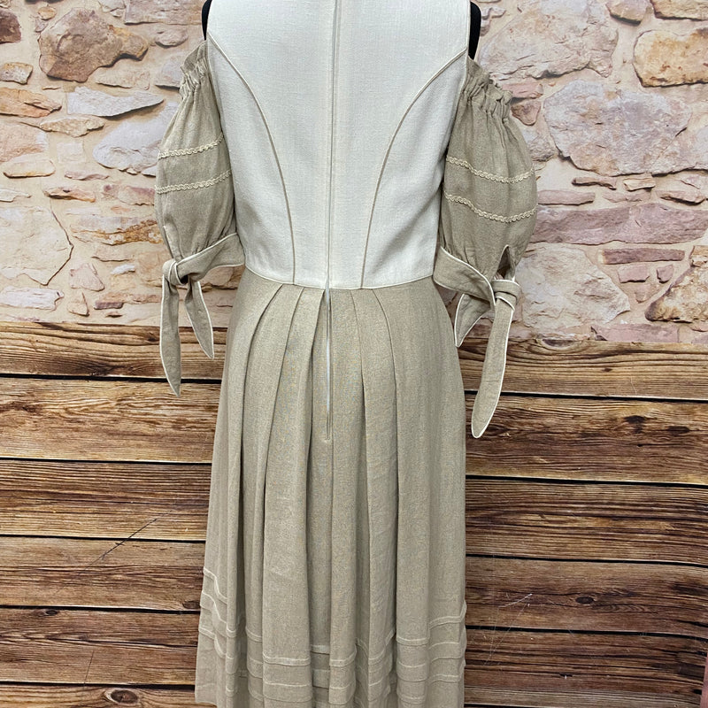 Langes Vintage Trachtenkleid von Landhaus C&A, beigefarbend Gr.36