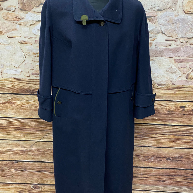 Dunkelblauer Vintage Trachtenmantel für Herren Größe 54 von Hensel Country, aus Schurwoll-Mischgewebe, mit verdeckter Knopfleiste, sehr guter Zustand.