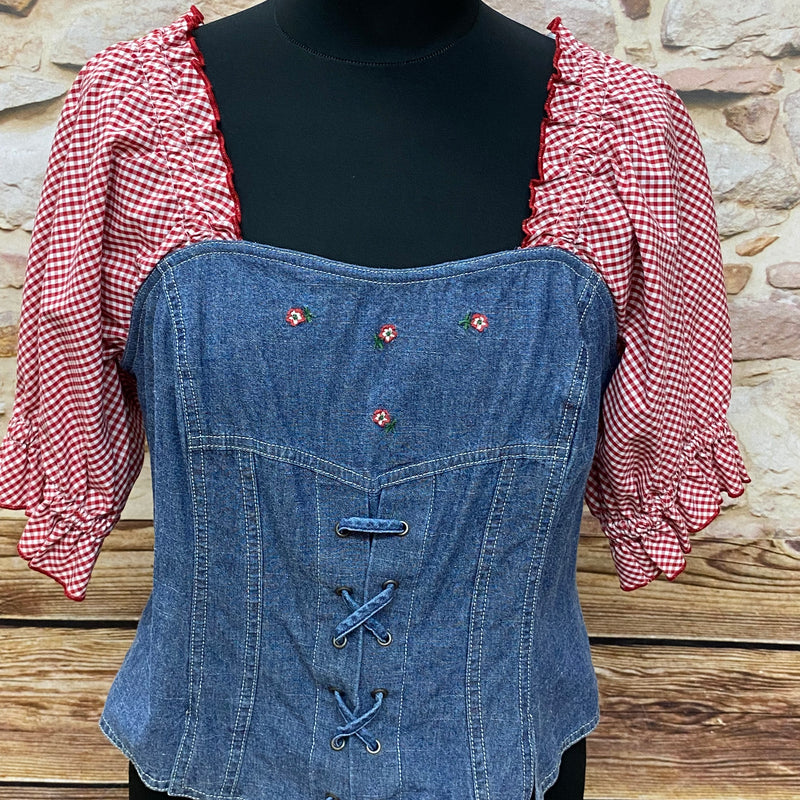 Vintage Trachtenmieder Damen Größe 42, blaues Jeansmieder mit rot-weiß karierten Puffärmeln, Schnürung vorn, Stickerei, 100 % Baumwolle, guter Zustand.