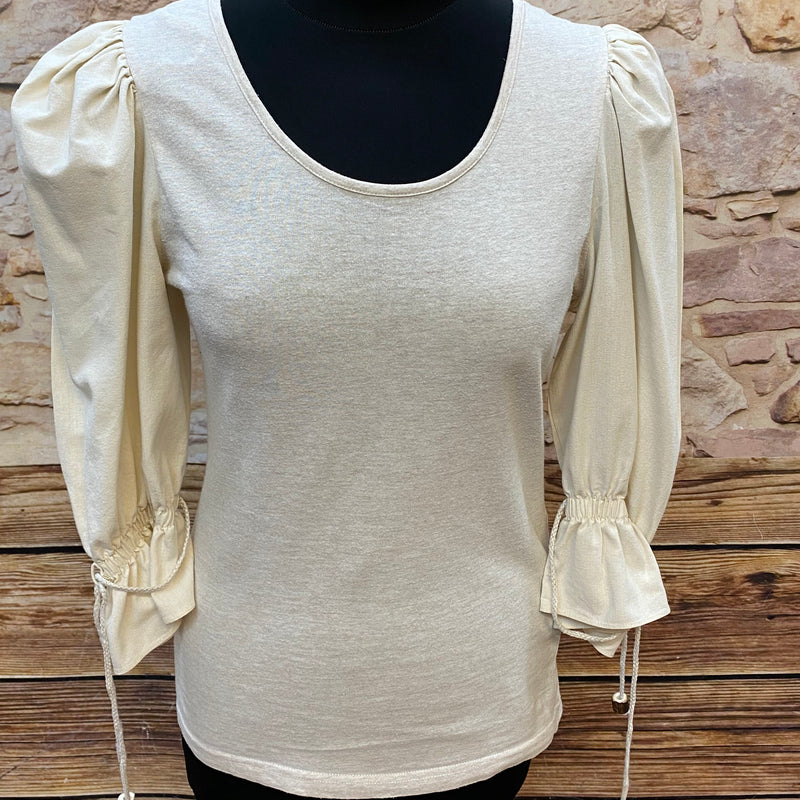 „Cremefarbenes Vintage Trachtenshirt Damen Gr. 38 von Country Line“