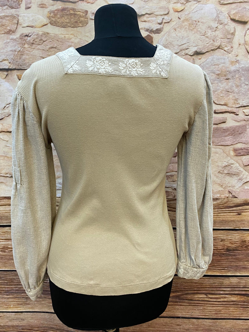 Elegantes Trachtenshirt in Cremebeige - Größe 38