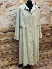 Klassischer Trenchcoat für Damen in Größe 50