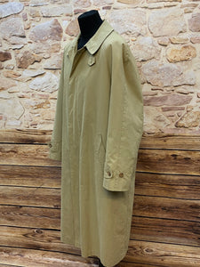 Langer Secondhand Trenchcoat für Herren beige Gr.48 Vintage