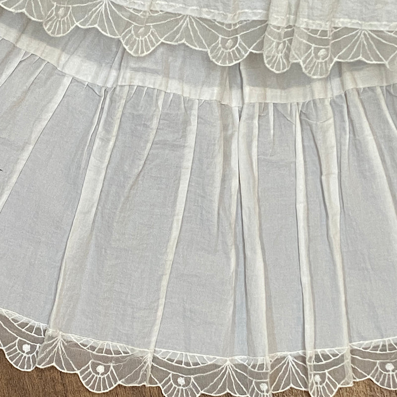 Ivoryfarbener True-Vintage Petticoat Gr. M, 74 cm lang, Spitze & Tüll, elastischer Bund, original 50er Jahre.