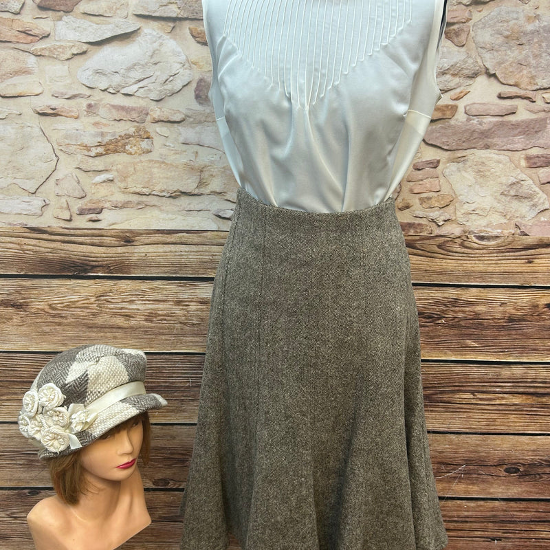Einzigartiges Damen Tweed-Kostüm im Oldtimer Stil, Unikat