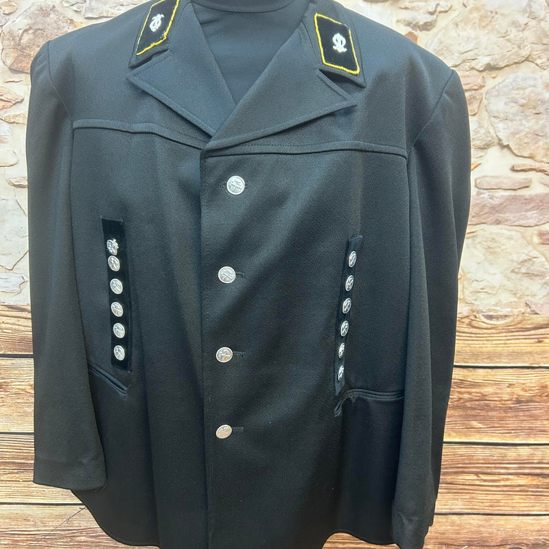 Schwarze Vintage-Uniformjacke Handwerk mit silbernen Knöpfen – Vorderansicht