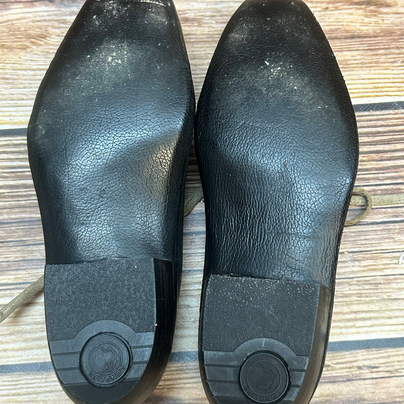 „Unterseite mit Longlife-Sohle an handgefertigten Vintage Schnabelschuhen“