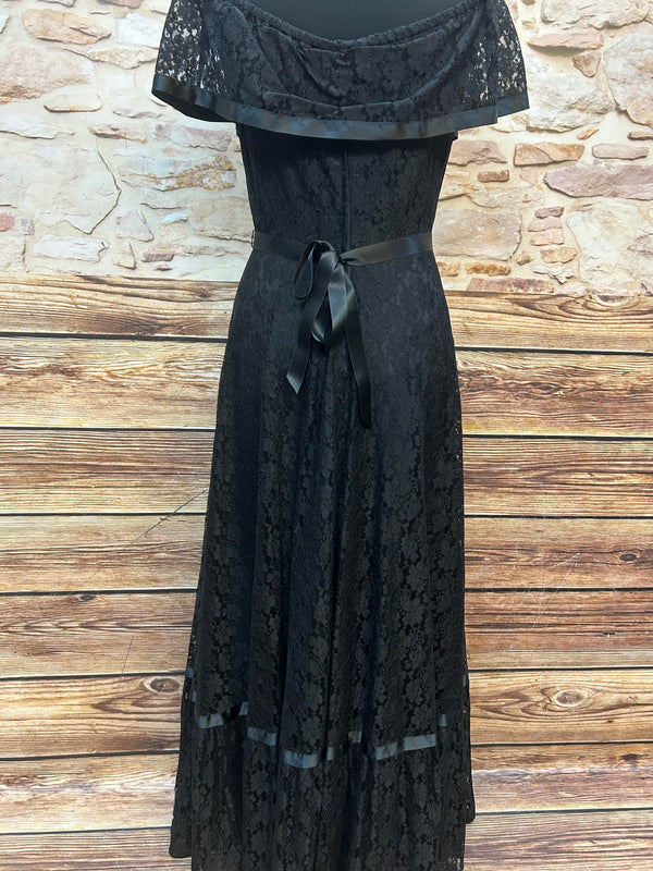Vintage Spitzen-Maxikleid Gr. 34 – schwarze 80er-Jahre-Eleganz