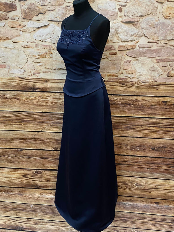 „Seitenansicht dunkelblaues Vintage Maxikleid figurbetont festlich“