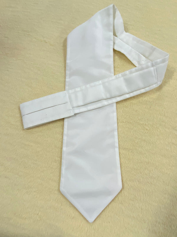 „Weiße Vintage Ascot Schalkrawatte für Herren“