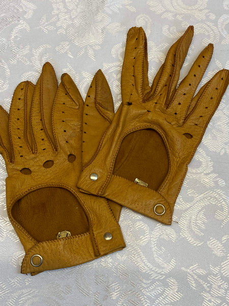„Vintage Autohandschuhe aus Leder in Cognacbraun Größe 7 3/4 Vorderansicht“