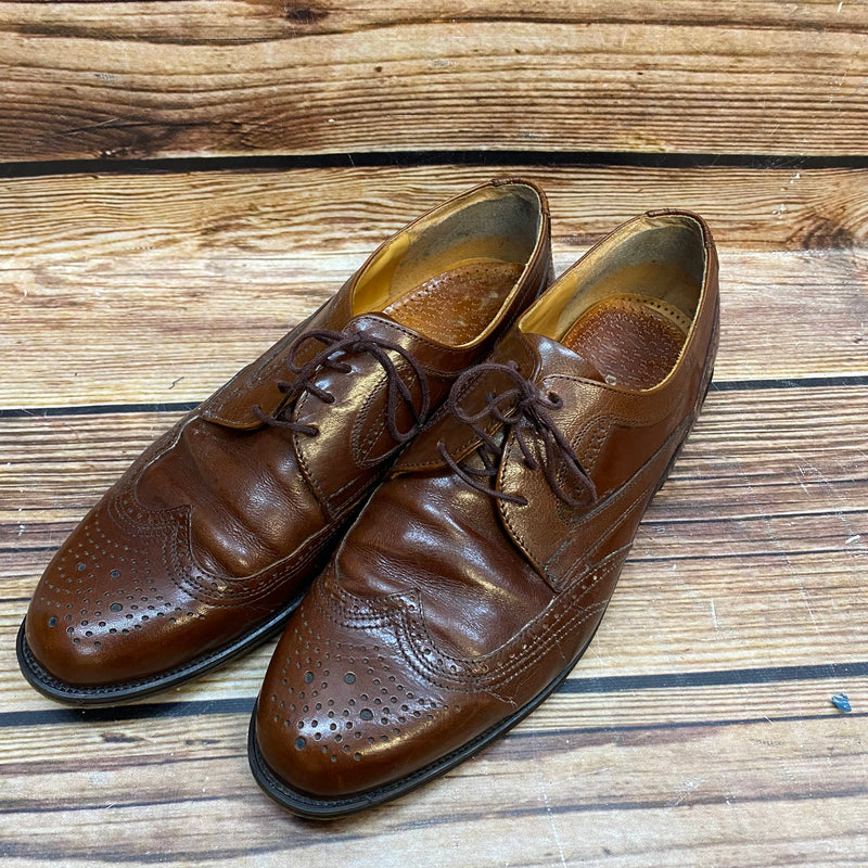 Braune Vintage Bentley Lederschuhe mit Lochmuster von oben