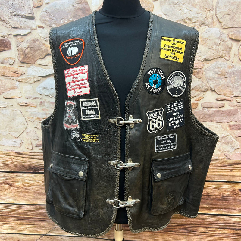Vintage Biker-Lederweste Größe 7XL von Gensler mit Patches und großem Adler-Stick auf dem Rücken