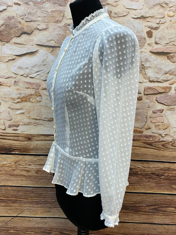 Vintage Bluse Damen creme mit Rüschenkragen & Tupfenstruktur – Größe 36, Ansicht 3