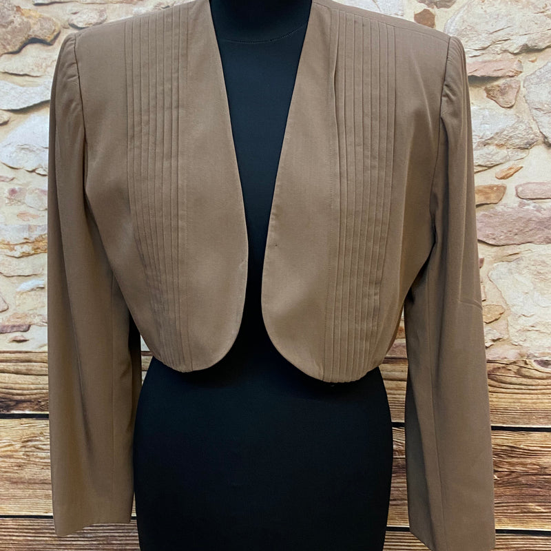 „Vintage Damen Blazer hellbraun kurz geschnitten mit Schulterpolstern Frontansicht“