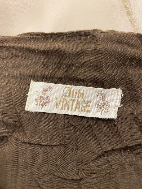 Damen Vintage Outfit Gr. 44 mit Rüschenbluse, langem Rock, Hut und Handschuhen, Ansicht 7