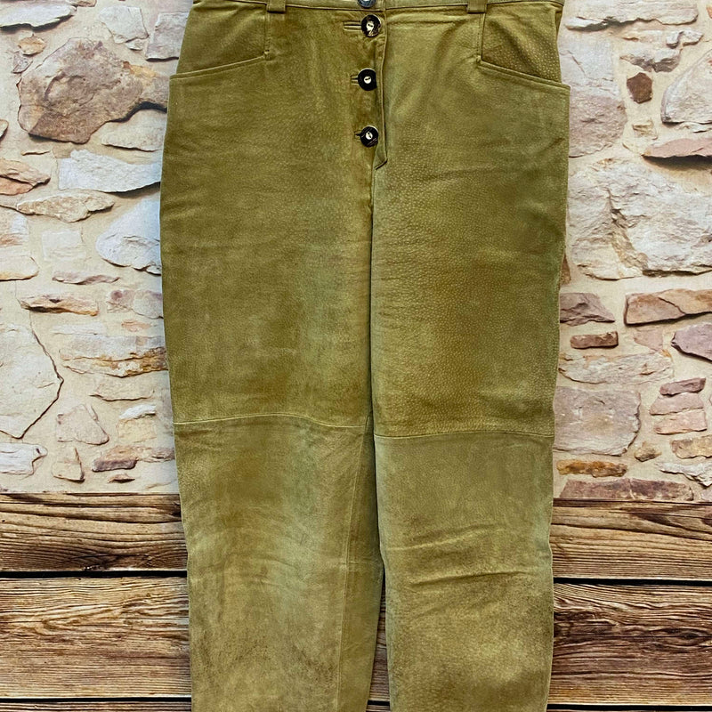 „Damen Trachtenlederhose lang in Olivbraun von Almenrausch, Vorderansicht“