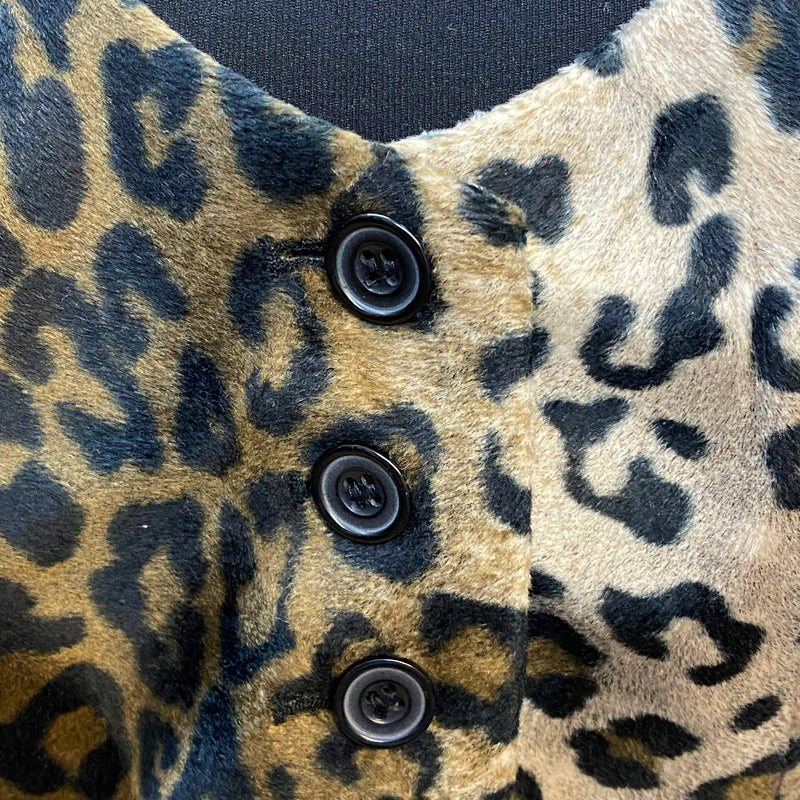 „Detailansicht Leo Weste Damen Knopfleiste Animal Print Retro Look“