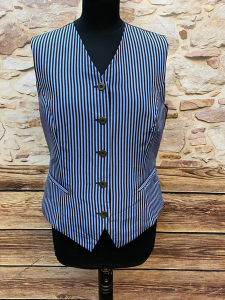 „Vintage Damenweste mit Nadelstreifen in Braun und Hellblau, Vorderansicht“