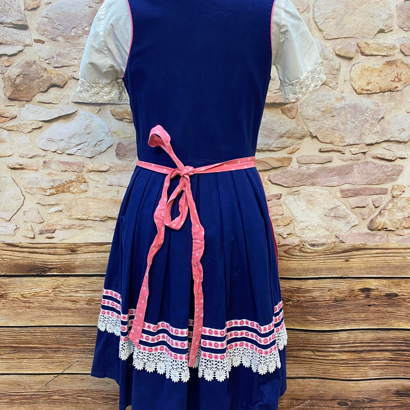 Vintage Salzburger Dirndl Gr. 36 - Blau mit Schnürung, Bluse & rosa Schürze, Ansicht 4