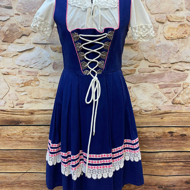 Vintage Salzburger Dirndl Gr. 36 - Blau mit Schnürung, Bluse & rosa Schürze, Ansicht 5