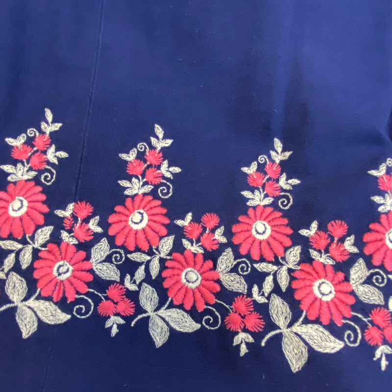 Vintage Austria Dirndl Gr. 38 – Blau mit Blumenstickerei, Bluse & rosa Schürze