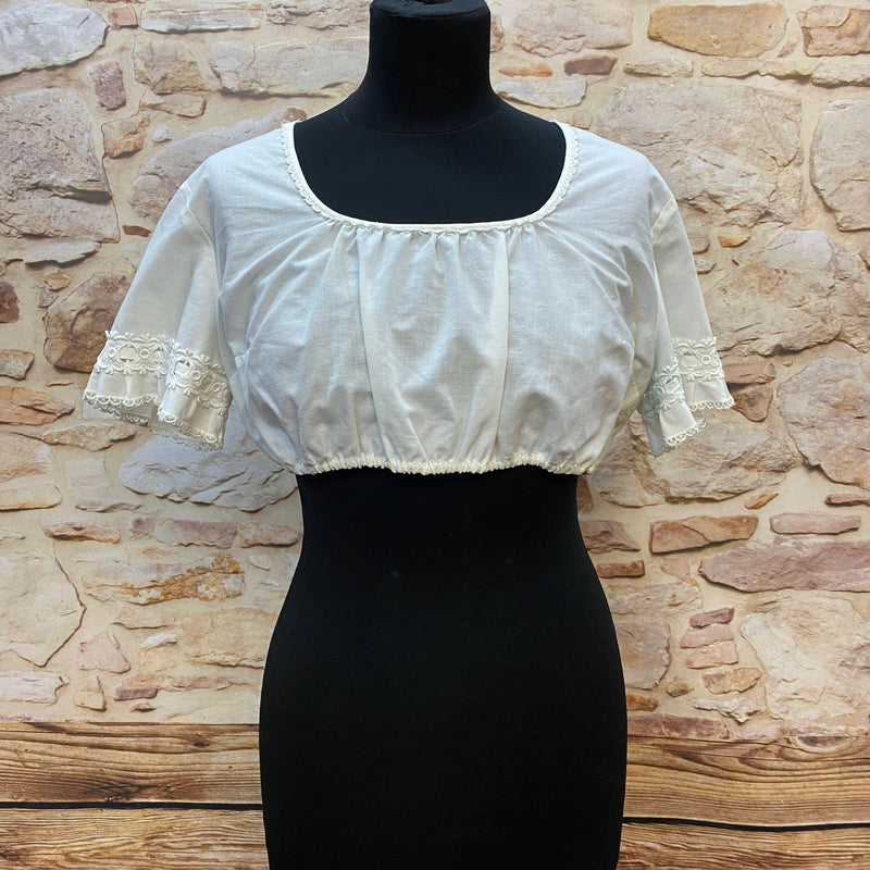Vintage Dirndl Gr. 42 Dunkelblau mit Blumenstickerei, Bluse & Spitzenschürze