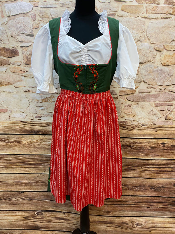 Vintage Dirndl Grün Gr. 48 mit Stickerei, roter Schürze und weißer Dirndlbluse