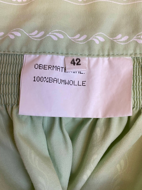 Vintage Dirndl hellgrün Gr. 42 – 3-teilig mit Bluse & Schürze