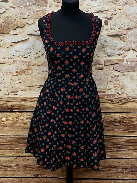 „Vintage Dirndl schwarz mit roten Rosen Trachtenkleid 70er Jahre Damen“