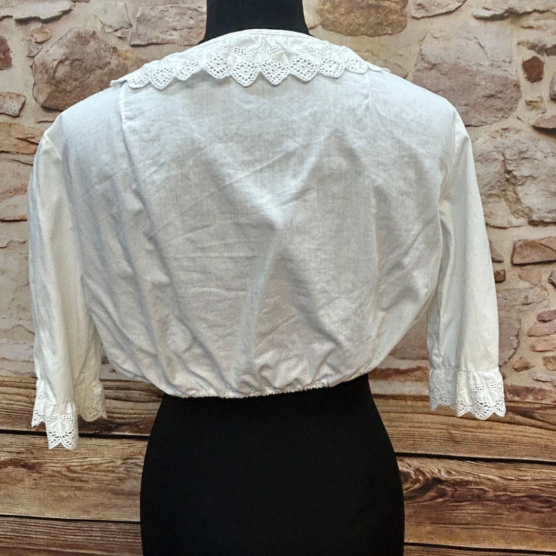 „Dirndlbluse weiß 3/4 Ärmel mit Spitze Vintage Trachtenmode Damen“