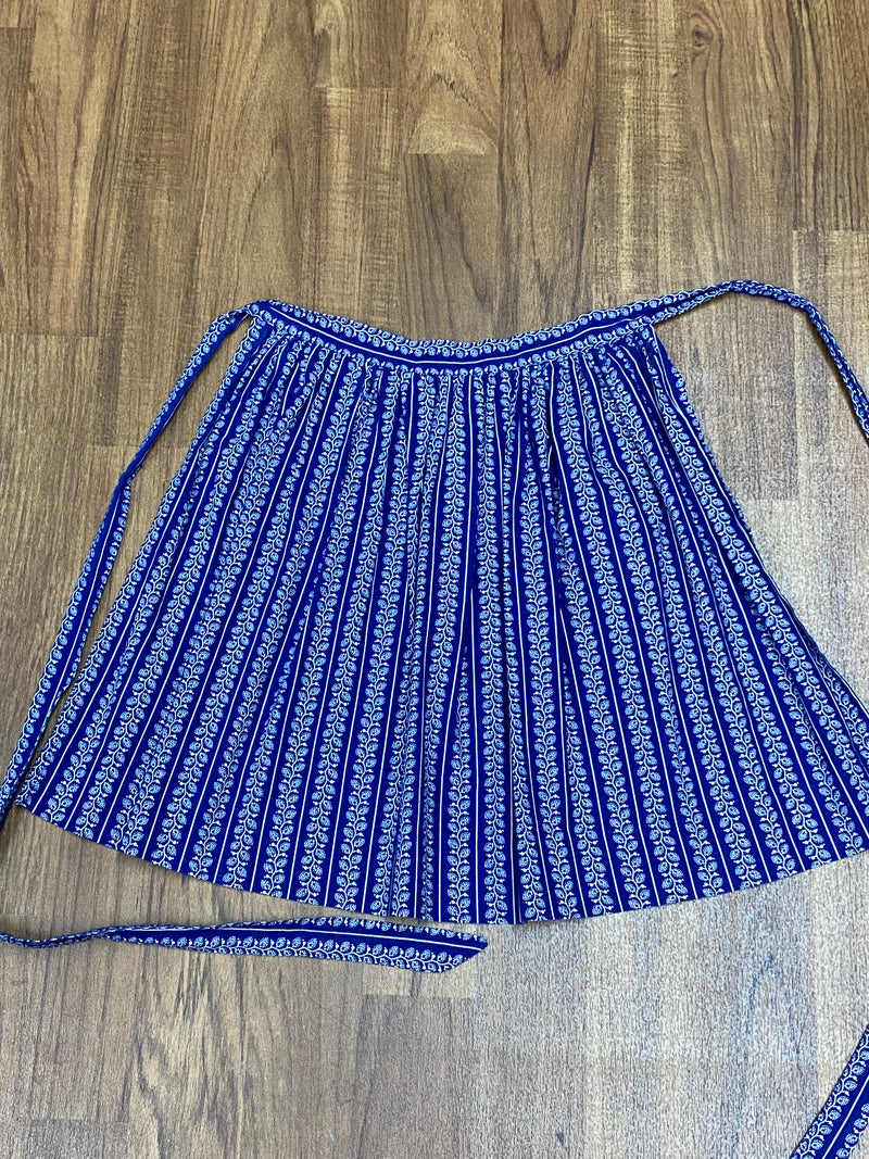 Vintage Dirndl-Schürze Trachtenschürze in blau Länge  40 cm